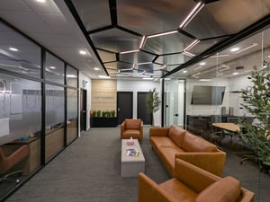 PXL_20241119_213821708