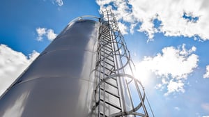 novid stainless steel flat bottom industrial tank with ladder and cage-2